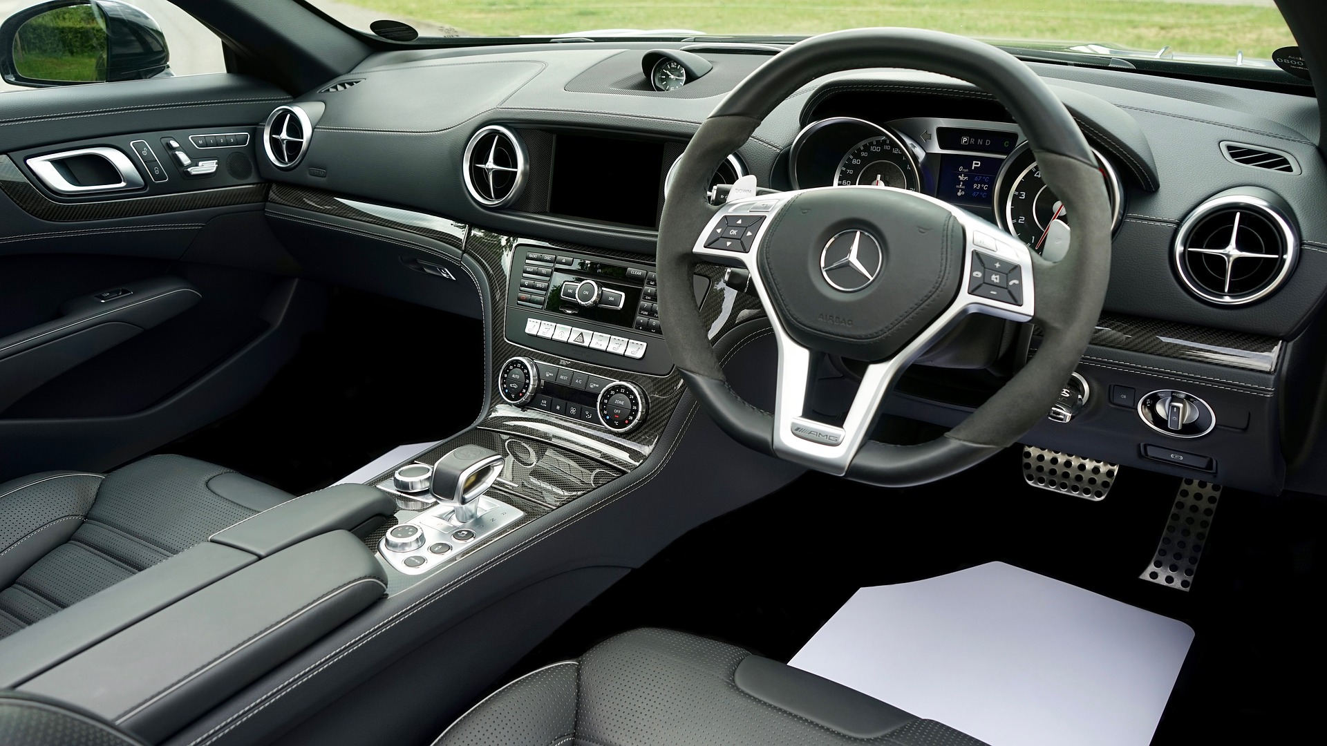 car-2378419_1920