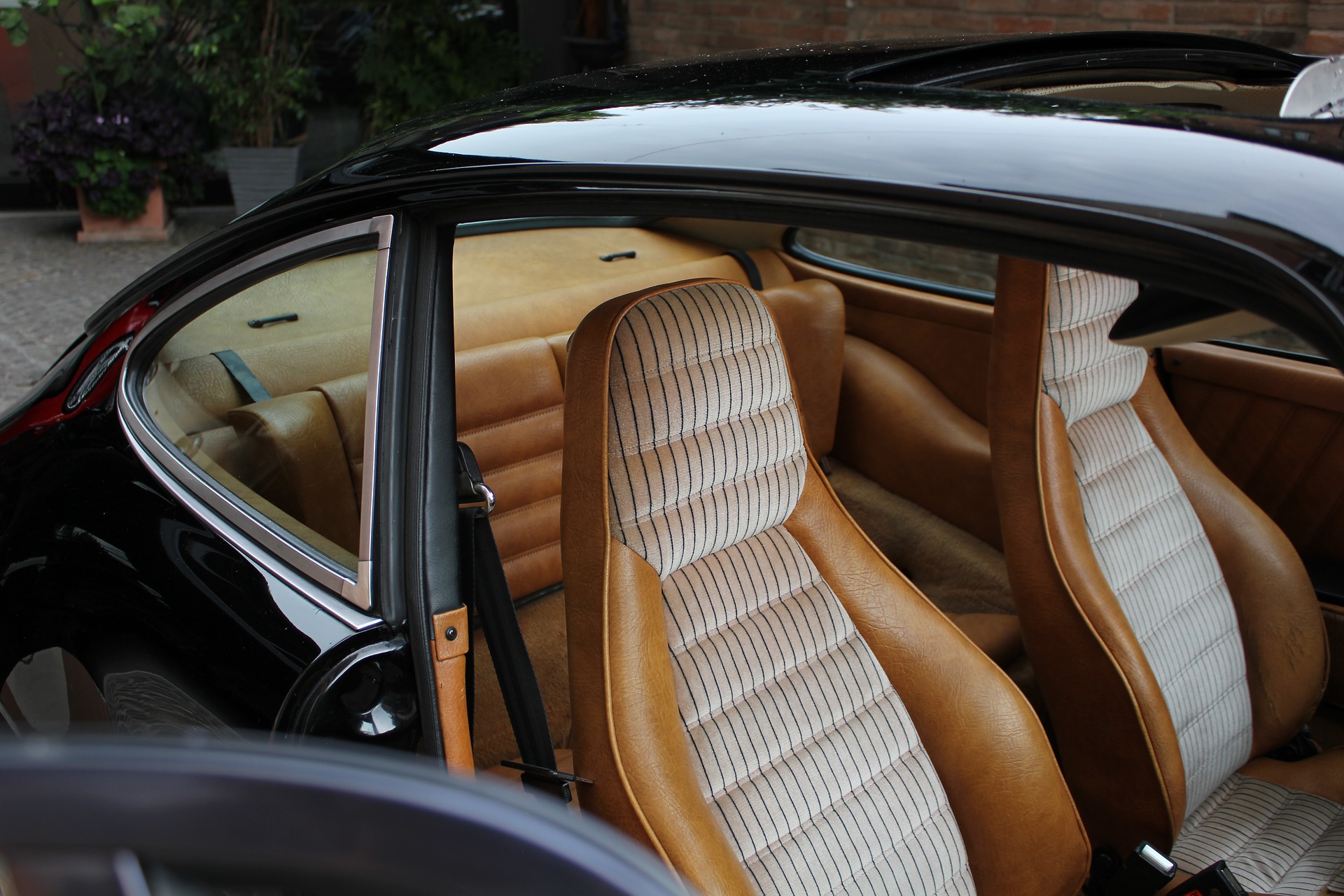 porsche-1583750_1920